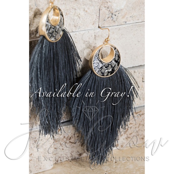 Tan Tassels With Snake Print Framed in Gold Tone - Picture 5 of 7